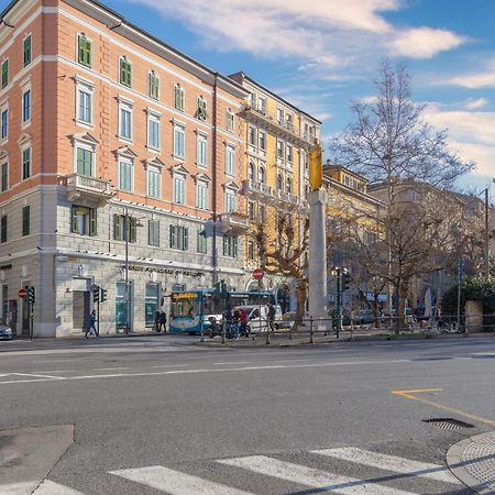 Blake, Attico Centrale Con Parcheggio A Triest Exterior foto